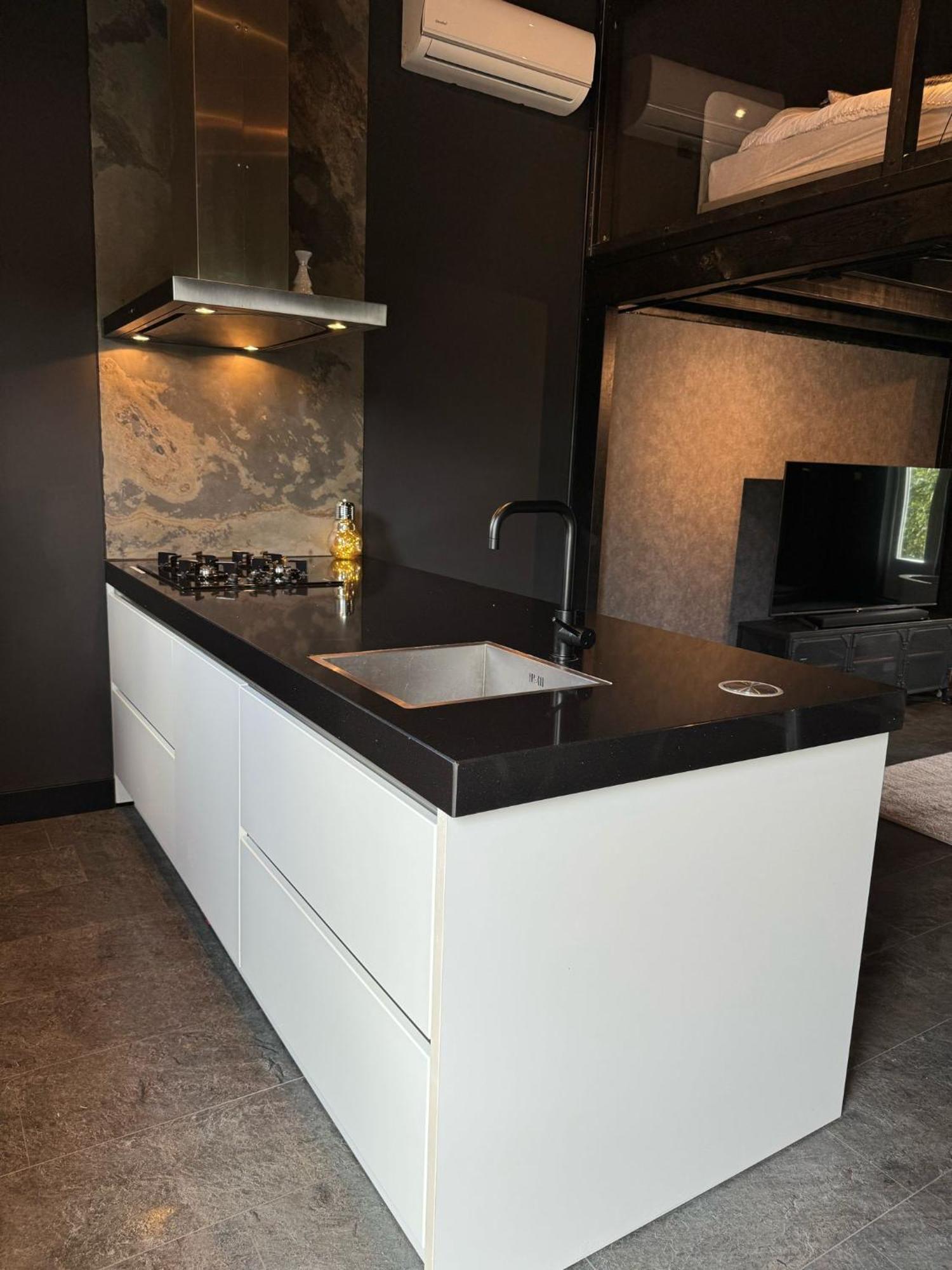 Luxury Loft Apartment Velddriel Bagian luar foto